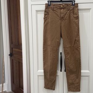 Kut from the Kloth Campbell straight jeans.  Womens size 6. Tan